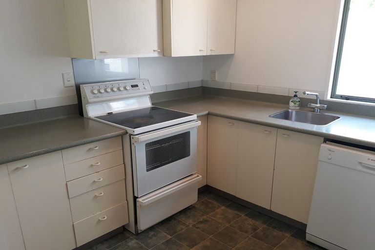 Photo of property in 16b Saint Albans Street, St Albans, Christchurch, 8014