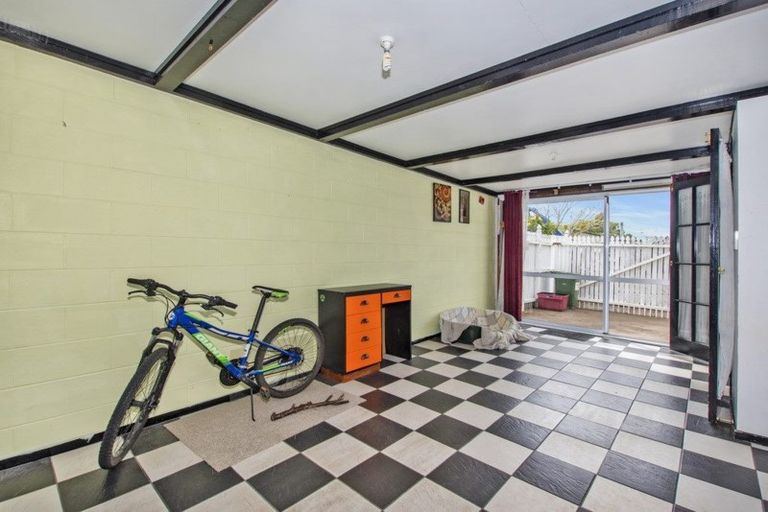 Photo of property in 2 Coleridge Place, Tikipunga, Whangarei, 0112