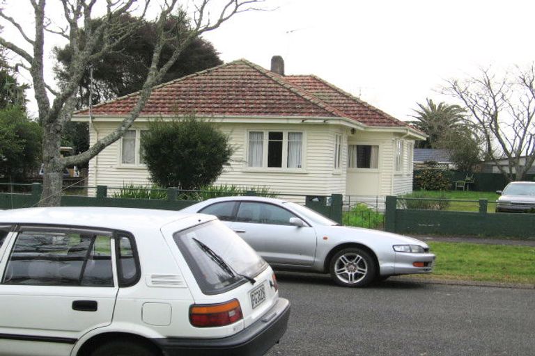 Photo of property in 6 Livingstone Avenue, Nawton, Hamilton, 3200