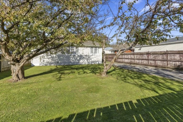Photo of property in 302 Oxford Terrace, Avalon, Lower Hutt, 5011