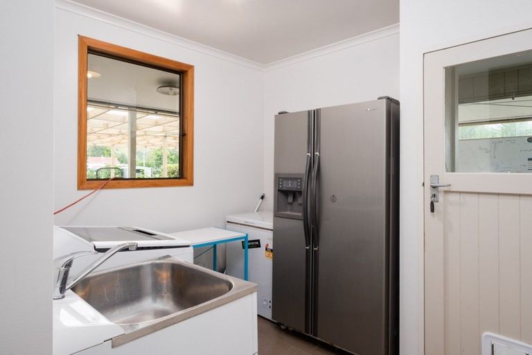 Photo of property in 6 Hill Road, Ormond, Gisborne, 4071