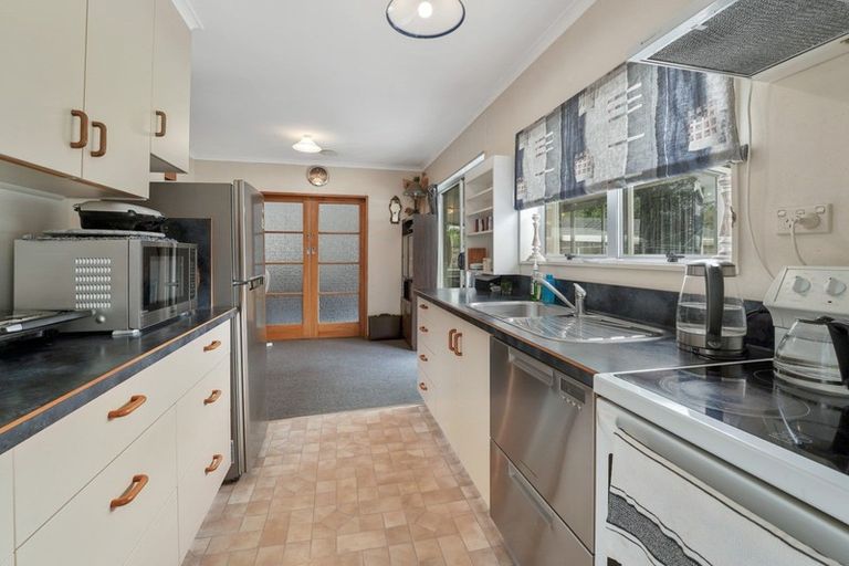 Photo of property in 37 Strathmore Avenue, Levin, 5510