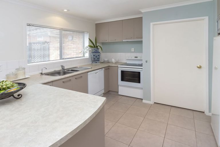 Photo of property in 1/3 Waller Avenue, Bucklands Beach, Auckland, 2012