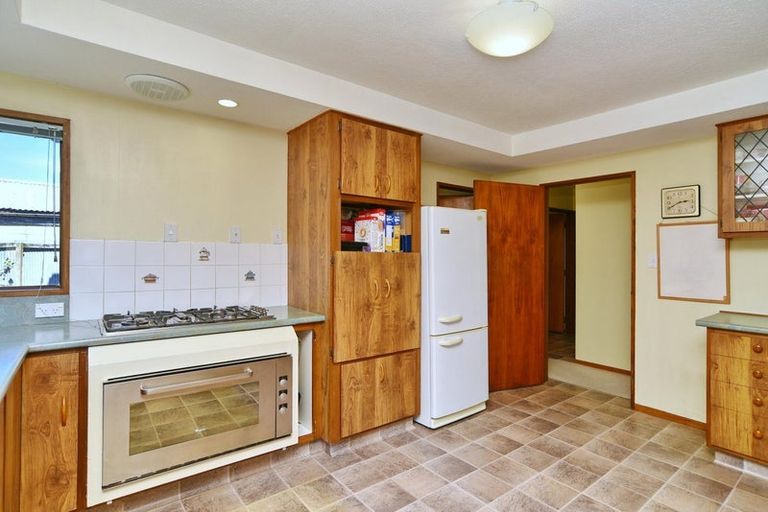 Photo of property in 6 Luxton Place, Rangiora, 7400