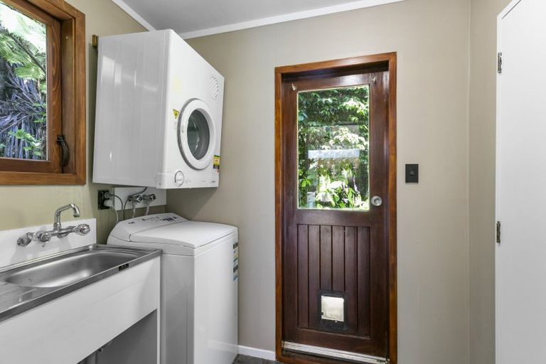 Photo of property in 30 Delhi Crescent, Khandallah, Wellington, 6035