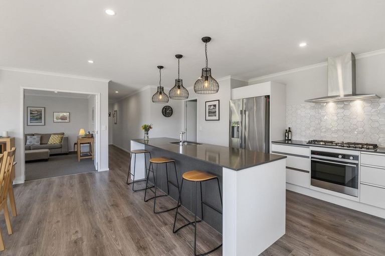 Photo of property in 83 Waipunahau Road, Waikanae, 5036