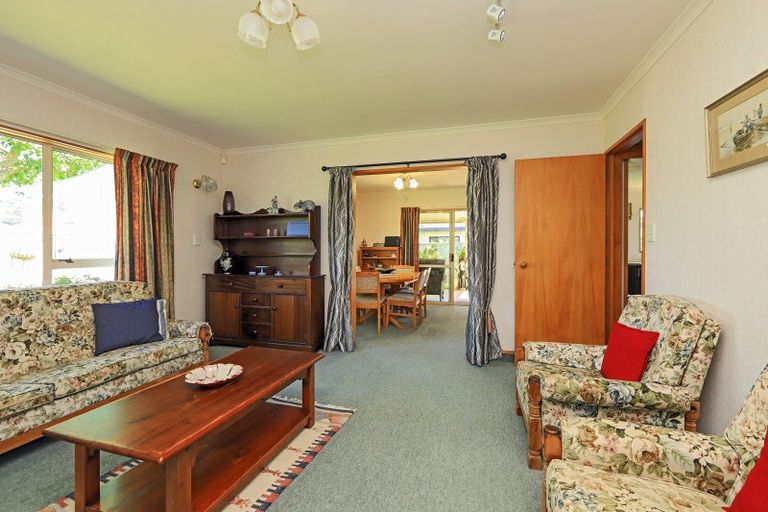 Photo of property in 18b Knightsbridge Place, Taradale, Napier, 4112