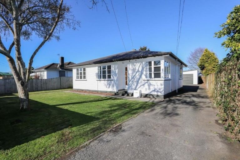 Photo of property in 24 Minifie Avenue, Melville, Hamilton, 3206