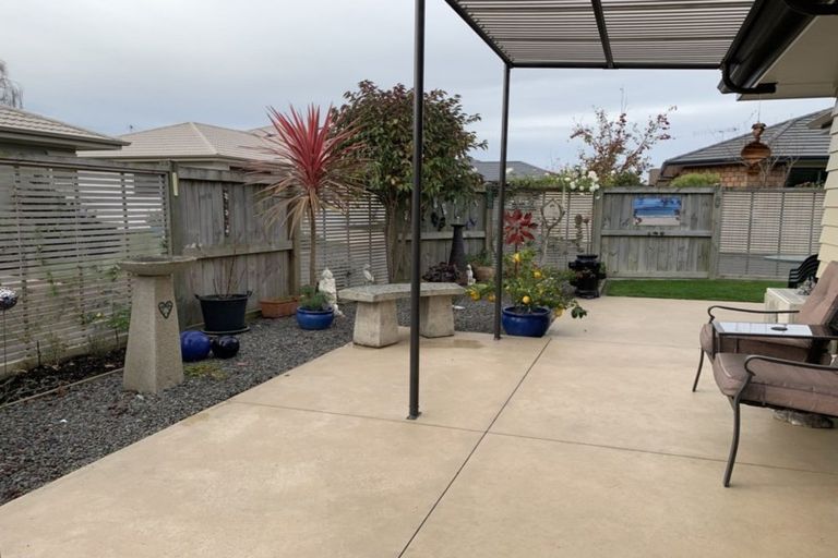 Photo of property in 13 Belgrove Drive, Waipukurau, 4200