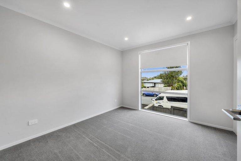 Photo of property in 74b Stanley Road, Glenfield, Auckland, 0629