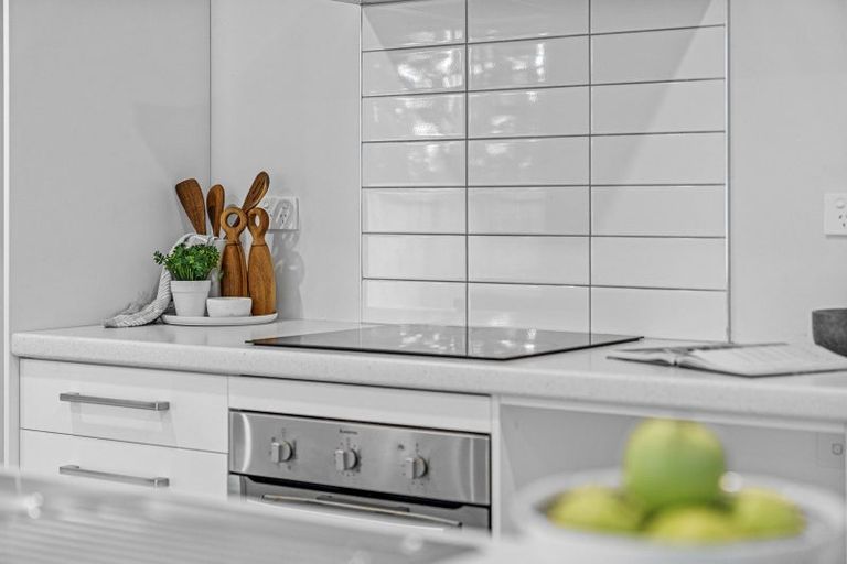 Photo of property in 12/162 Waihi Road, Judea, Tauranga, 3110