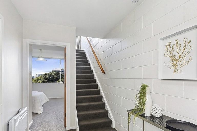 Photo of property in 2/11 Anderson Terrace, Mount Cook, Wellington, 6021