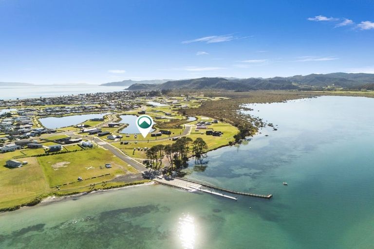 Photo of property in 5 Taniwha Place, Matarangi, 3592