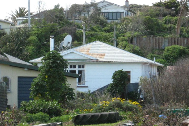 Photo of property in 44 Seafront Road, Castlecliff, Wanganui, 4501