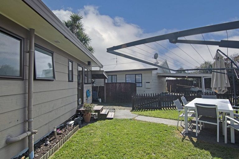 Photo of property in 3/32 Polstead Road, Stoke, Nelson, 7011