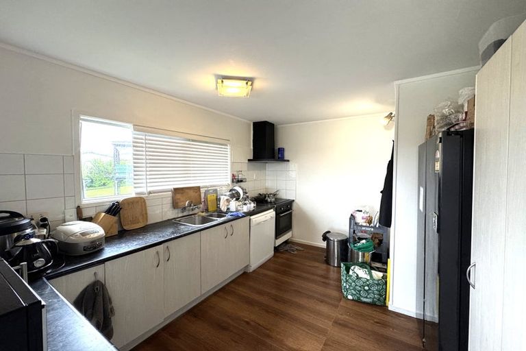 Photo of property in 26 Cyclarama Crescent, Massey, Auckland, 0614