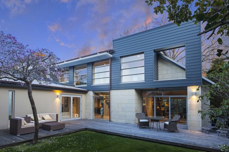 Photo of property in 32b Glandovey Road, Fendalton, Christchurch, 8052