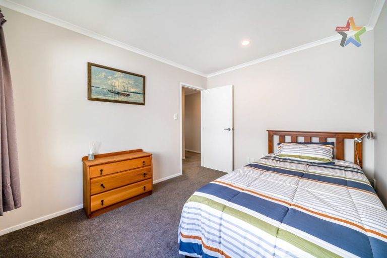 Photo of property in 1a Peel Place, Wainuiomata, Lower Hutt, 5014