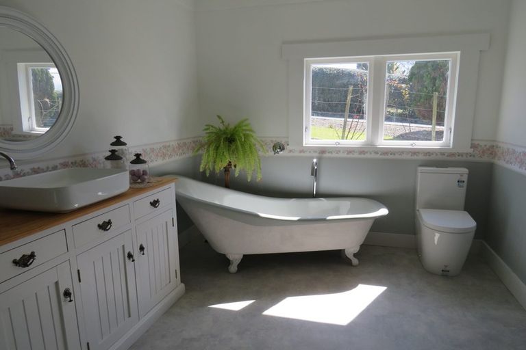 Photo of property in 600 Pahi Road, Pahi, Paparoa, 0571