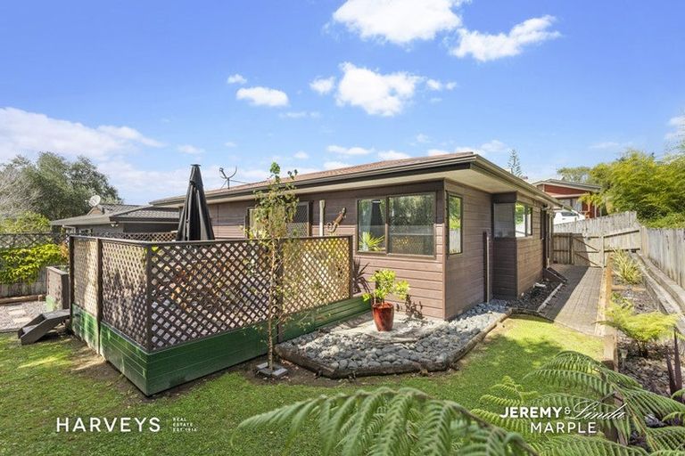 Photo of property in 5/37a Glengarry Road, Glen Eden, Auckland, 0602