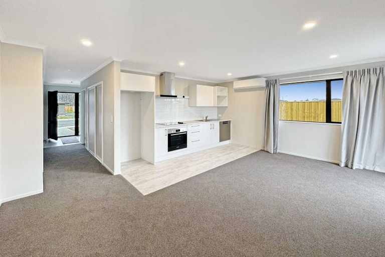 Photo of property in 42 Stackwood Avenue, Woodend, 7691