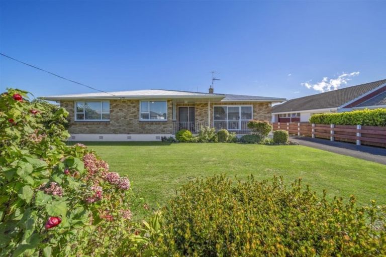 Photo of property in 93 Waihi Road, Hawera, 4610