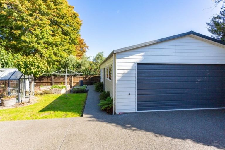 Photo of property in 24 Sloan Terrace, Cashmere, Christchurch, 8022