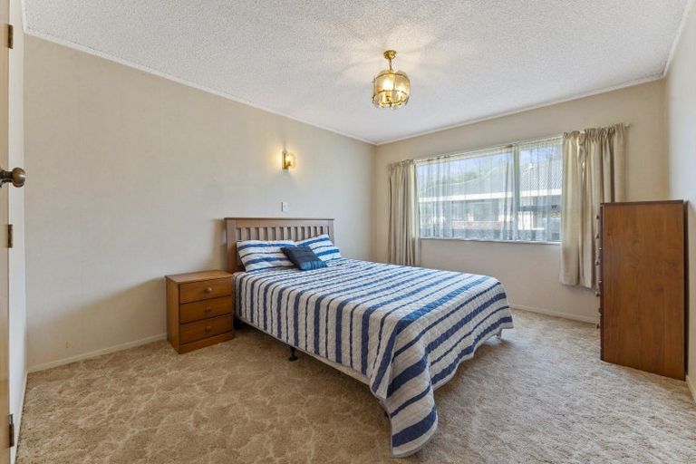 Photo of property in 1/99 Vogel Street, Roslyn, Palmerston North, 4414