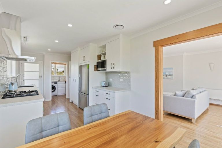 Photo of property in 52 Clawton Street, Westown, New Plymouth, 4310