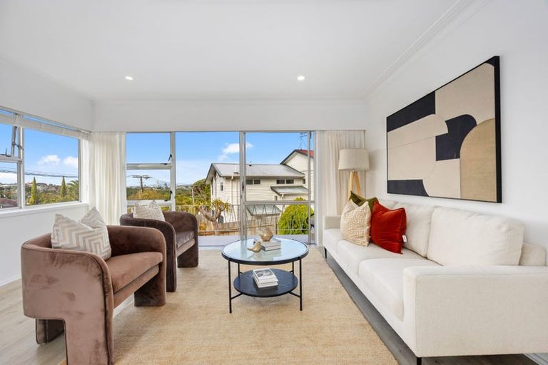 Photo of property in 1/15 Zion Road, Birkenhead, Auckland, 0626