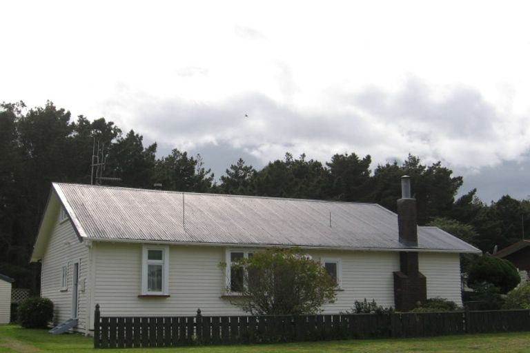 Photo of property in 7 Cousins Avenue West, Foxton Beach, Foxton, 4815