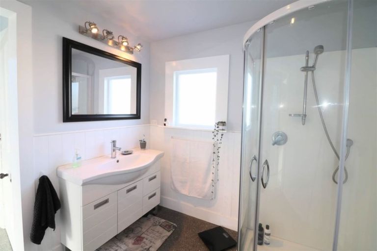 Photo of property in 13 Oxford Street, West End, Timaru, 7910