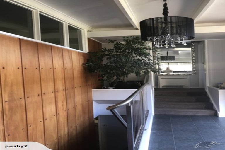 Photo of property in 83 Tirohanga Road, Tirohanga, Lower Hutt, 5010