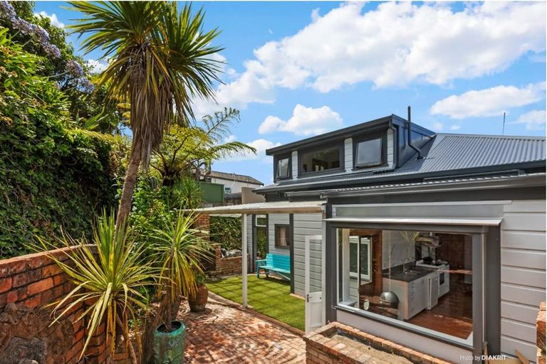 Photo of property in 62 Roseneath Terrace, Roseneath, Wellington, 6011