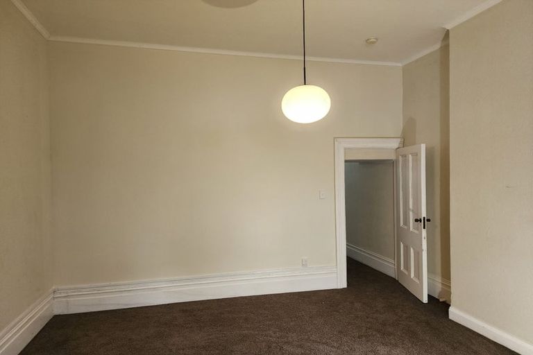 Photo of property in 32 Roy Street, Newtown, Wellington, 6021