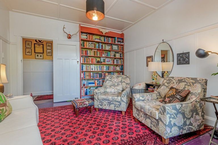 Photo of property in 7 Ranfurly Street, Dannevirke, 4930