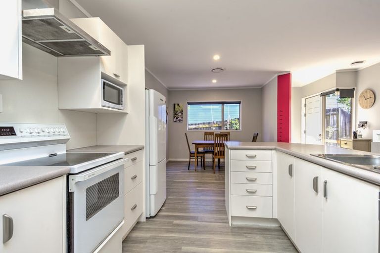 Photo of property in 215 Pukete Road, Pukete, Hamilton, 3200