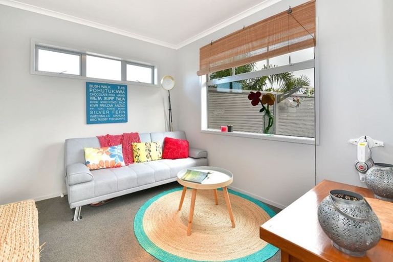 Photo of property in 3/925 Whangaparaoa Road, Manly, Whangaparaoa, 0930