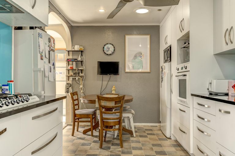 Photo of property in 45 Mardon Road, Enderley, Hamilton, 3214