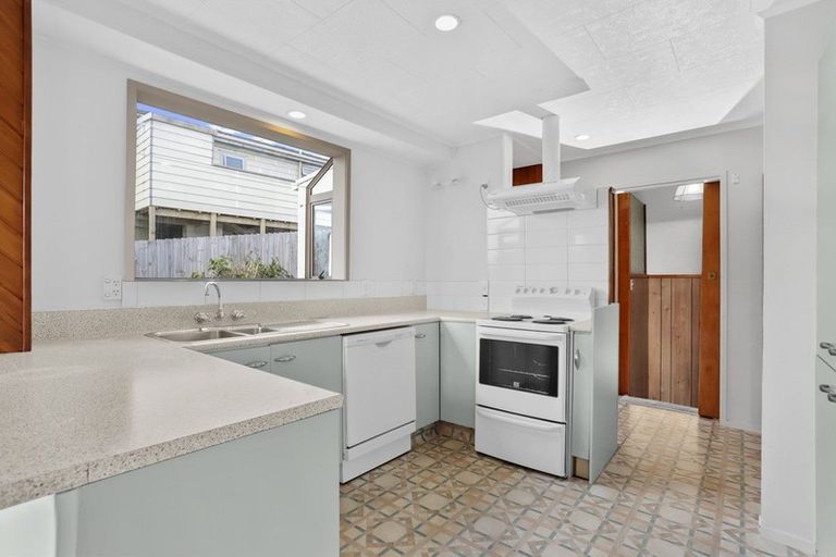 Photo of property in 43 Gallony Avenue, Massey, Auckland, 0614