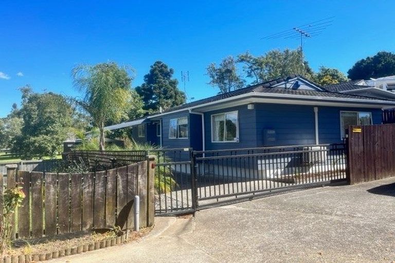 Photo of property in 109a Gossamer Drive, Pakuranga Heights, Auckland, 2010