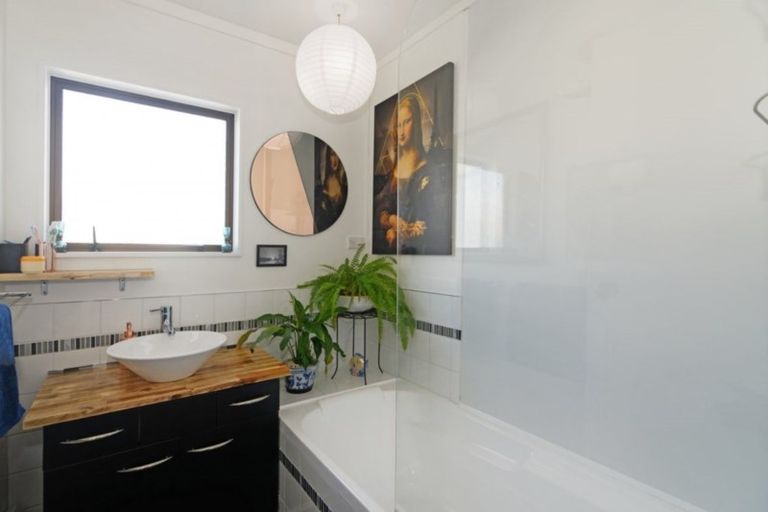 Photo of property in 2/142 Saint Vincent Street, Toi Toi, Nelson, 7010