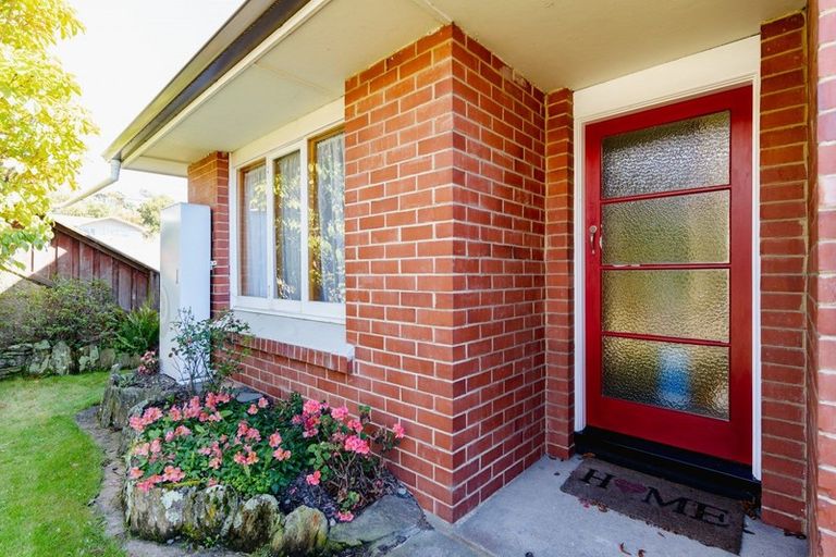 Photo of property in 9 Glen Road, Mornington, Dunedin, 9011