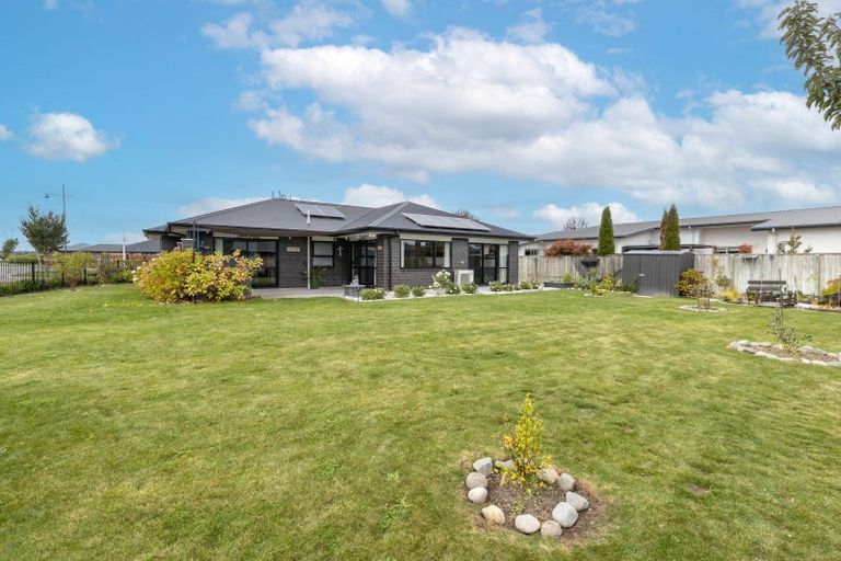 Photo of property in 57 Aroha Street, Pegasus, 7612