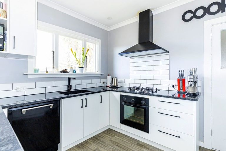 Photo of property in 27 Allnatt Street, Temuka, 7920