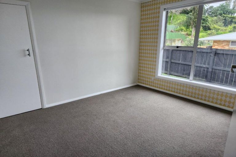 Photo of property in 132 Huatoki Street, Frankleigh Park, New Plymouth, 4310