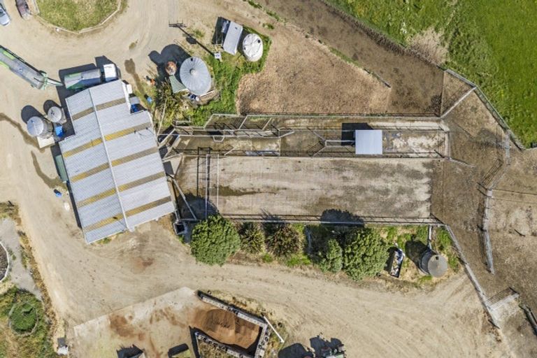 Photo of property in 1968 Kimbolton Road, Kiwitea, Feilding, 4777