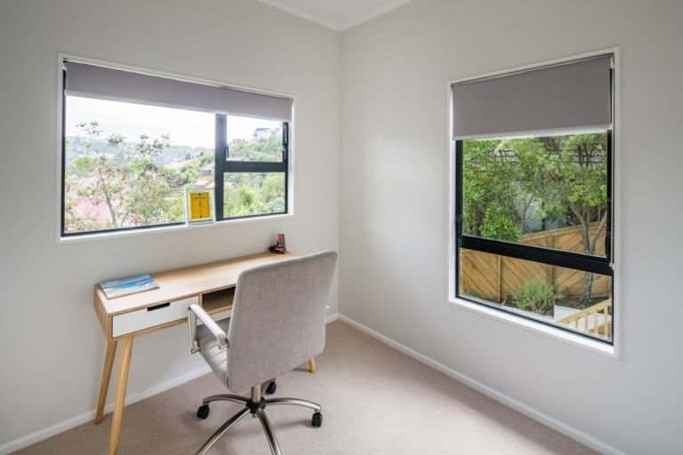 Photo of property in 90 Volga Street, Island Bay, Wellington, 6023