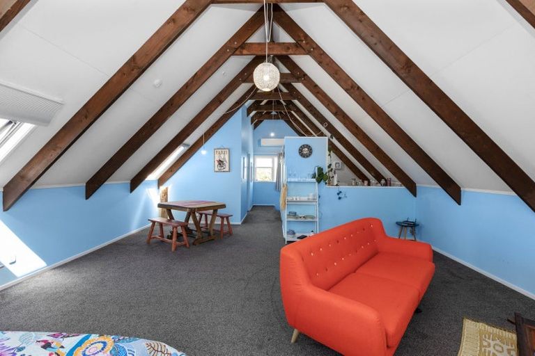 Photo of property in 2 Sealy Road, Bluff Hill, Napier, 4110