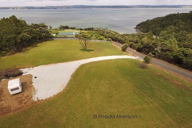 Photo of property in 14 Te Wairoa Lane, Tinopai, 0593